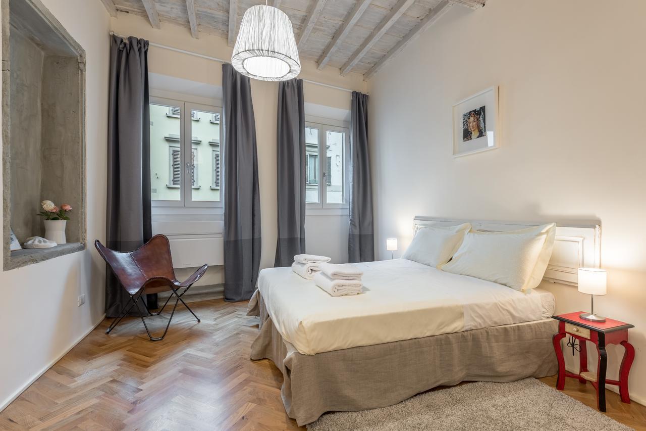 Romantic Novella By Mmega Florence Exterior photo
